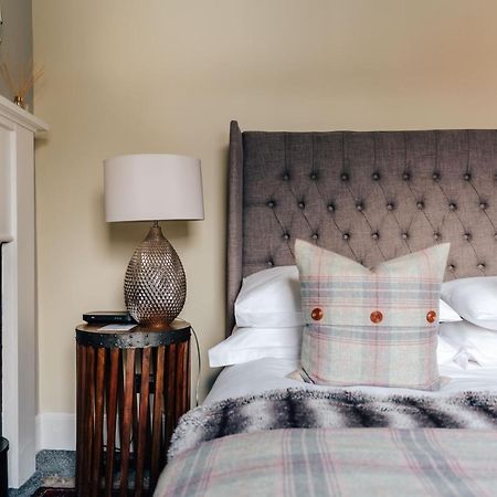 Luxury Inverness Central Apartment Private Parking Luaran gambar
