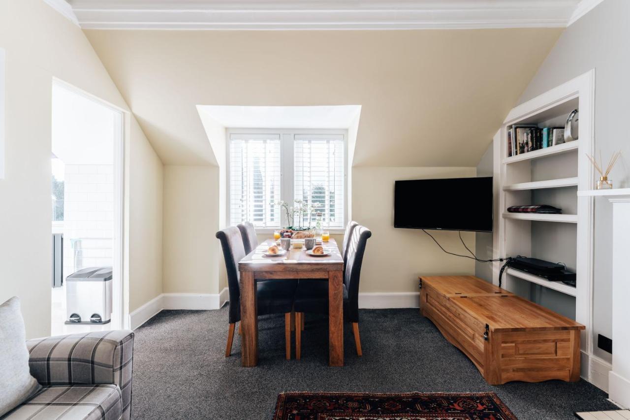 Luxury Inverness Central Apartment Private Parking Luaran gambar